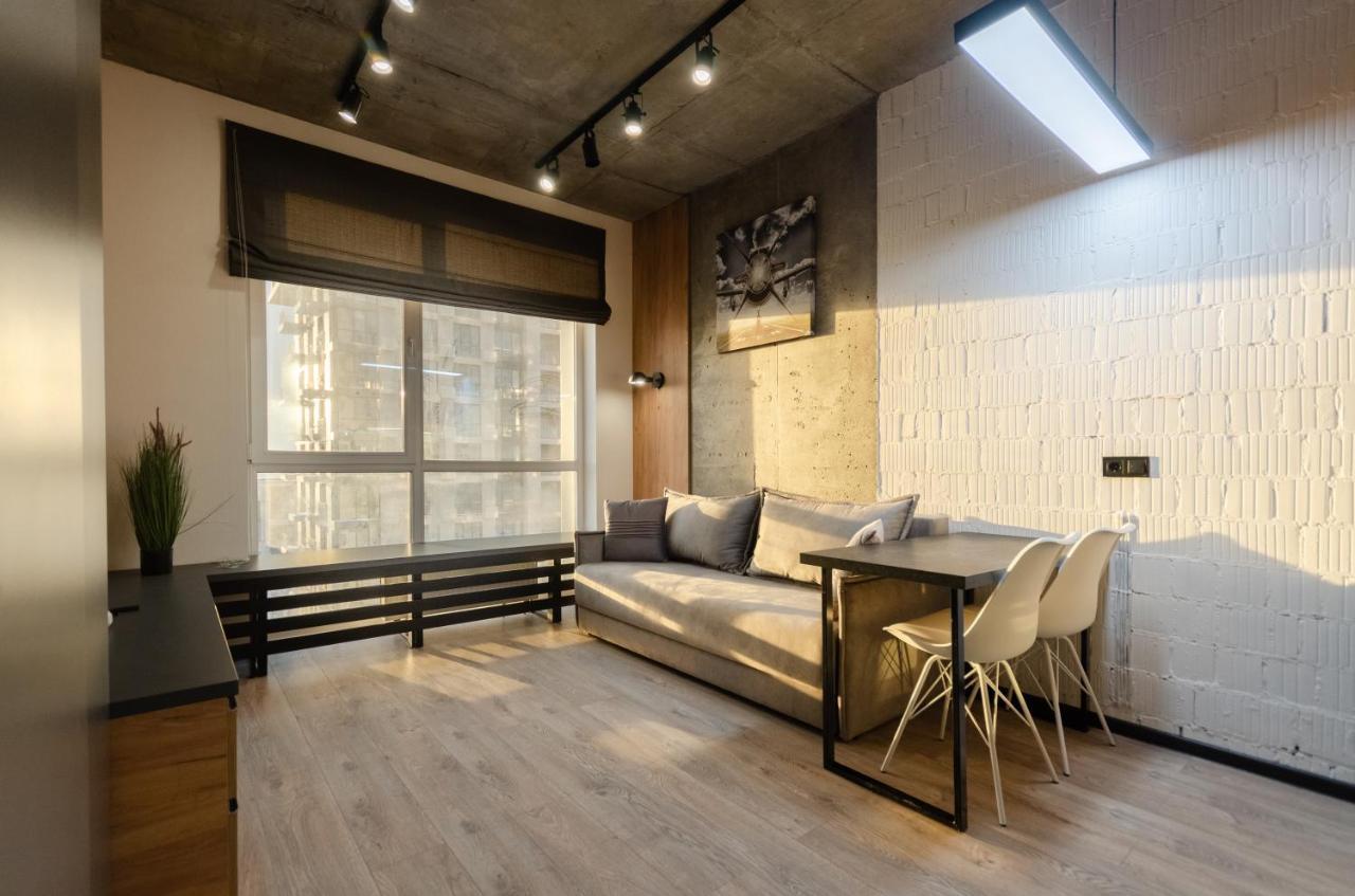 Petrovdom Apartments 12-131B In Rc "Yaroslaviv Grad", Bulvarno-Kudriavska 17B Киев Екстериор снимка