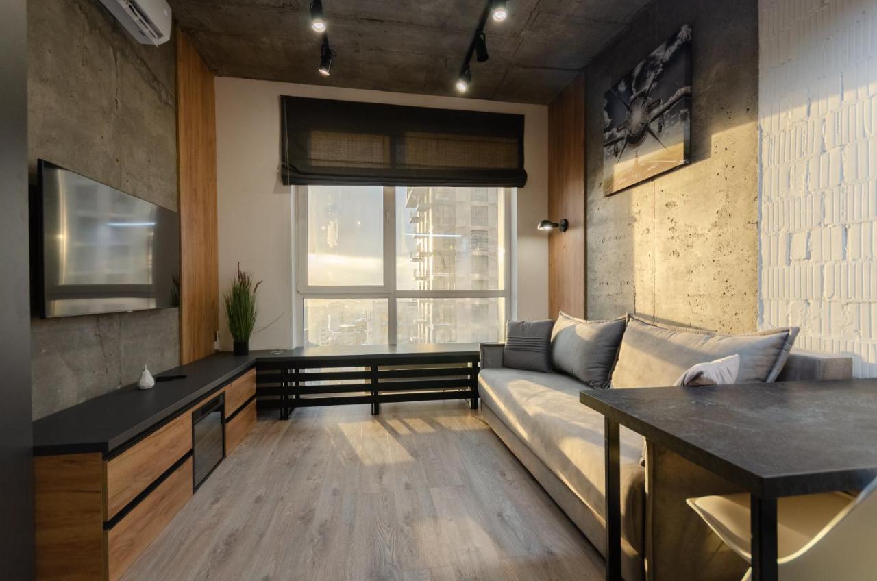 Petrovdom Apartments 12-131B In Rc "Yaroslaviv Grad", Bulvarno-Kudriavska 17B Киев Екстериор снимка