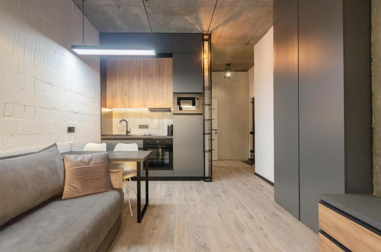 Petrovdom Apartments 12-131B In Rc "Yaroslaviv Grad", Bulvarno-Kudriavska 17B Киев Екстериор снимка