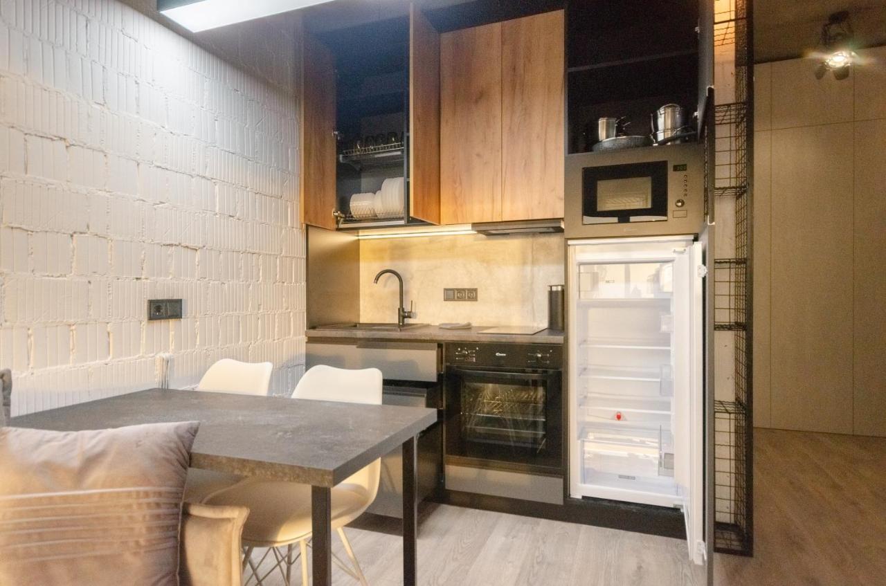 Petrovdom Apartments 12-131B In Rc "Yaroslaviv Grad", Bulvarno-Kudriavska 17B Киев Екстериор снимка